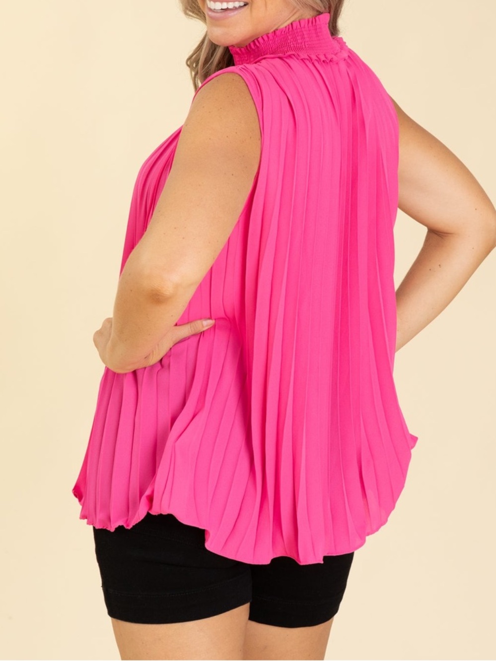 Haptics Pleated Mock Neck Sleeveless Hot Pink NWOT Size Medium - Picture 3 of 4